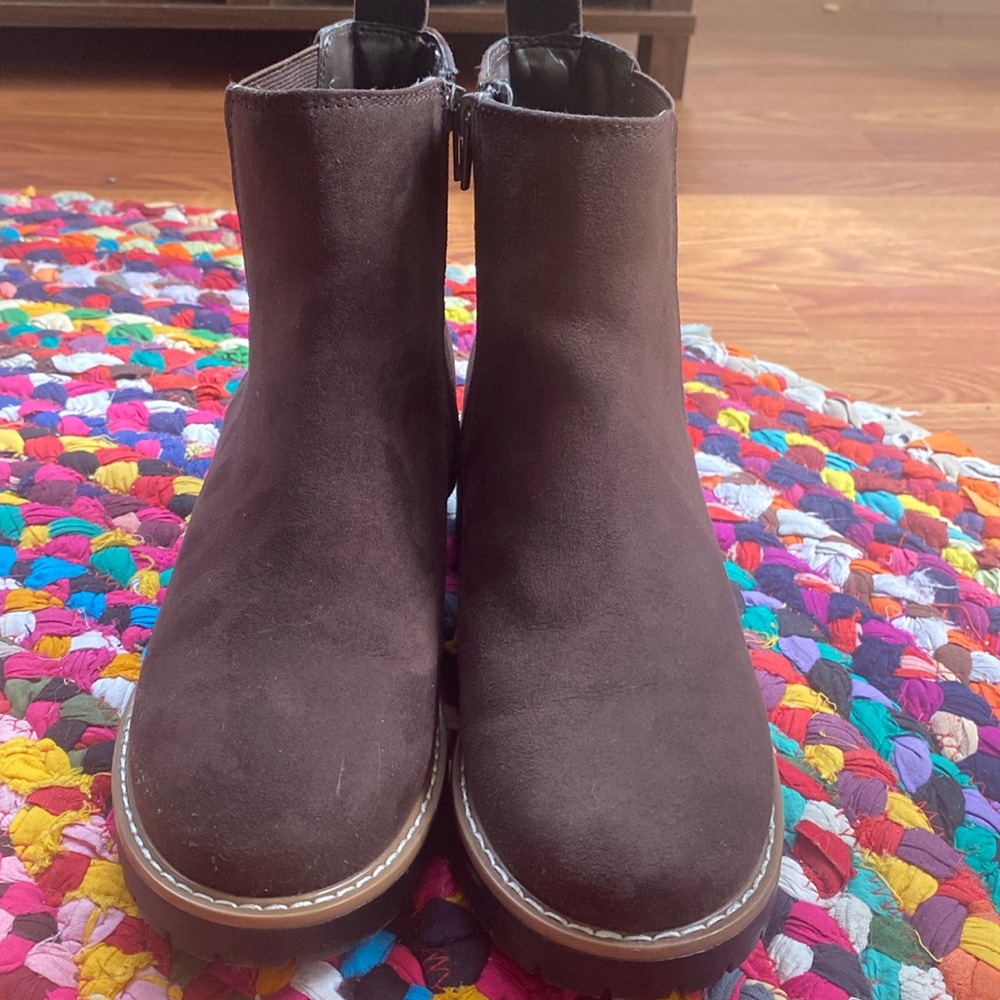 Kensie Brown Chelsea Boots Ankle-Height Casual